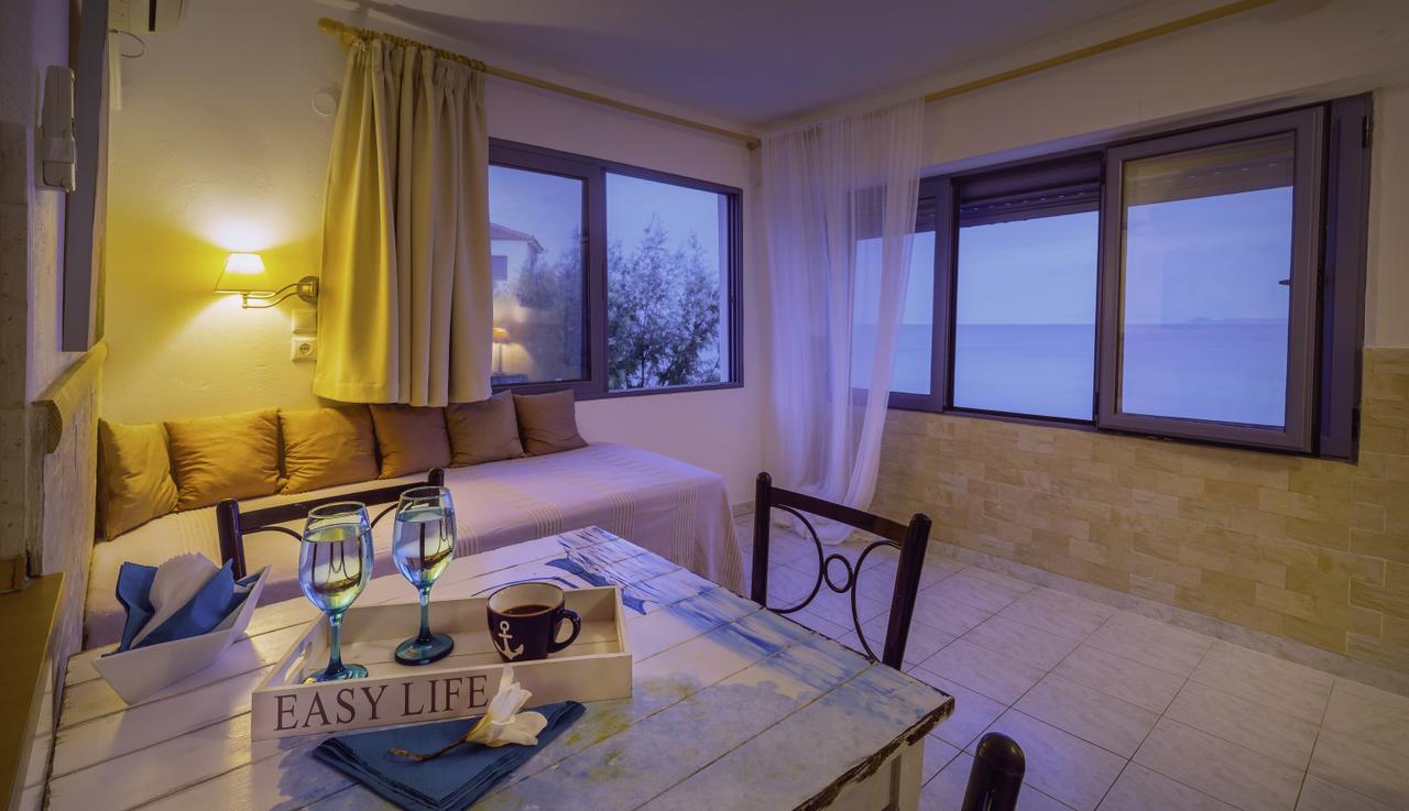 Hotel Avlakia Кокари Екстериор снимка